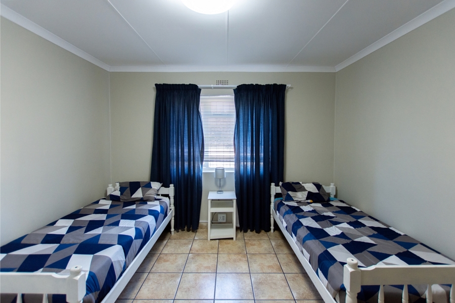 4 Bedroom Property for Sale in Middedorp Western Cape